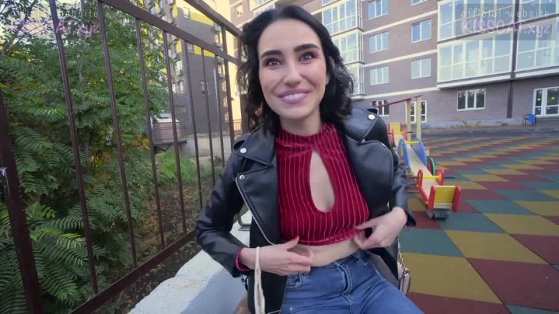 Calda studentessa rimorchiata per strada e scopata [sesso porno, sborrata anale, tette enormi, culo, adolescente, punto di vista, milf, cum pompino orale]