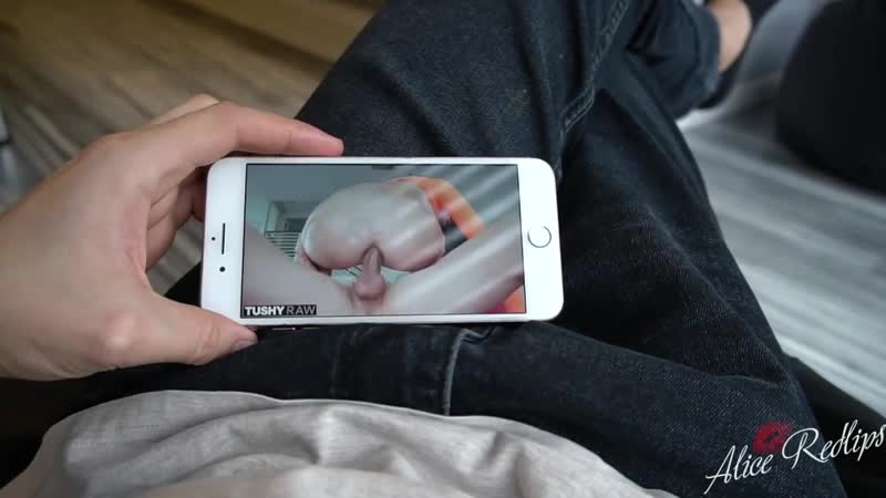 Alice Redlips, mon demi-frère ne s'attendait pas à ce que je le laisse me baiser le trou du cul (thérapie familiale) [porno, amateur, adolescent, russe, cre